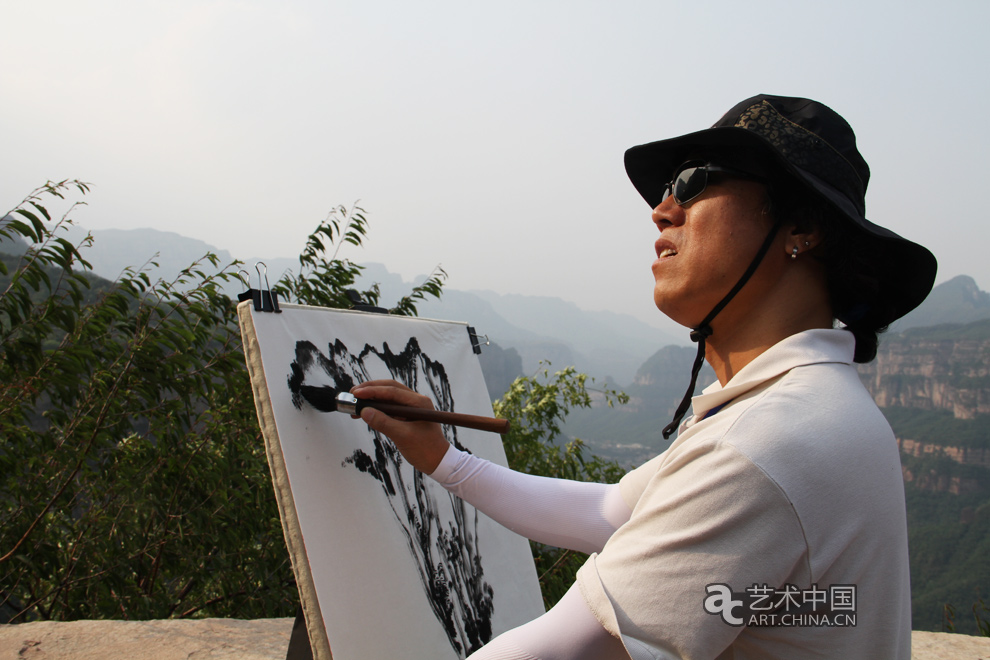 中外藝術(shù)家,太行對話,河南林州,中國,國家畫院,中國,互聯(lián)網(wǎng),新聞中心,國務(wù)院新聞辦公室,國家,旅游局